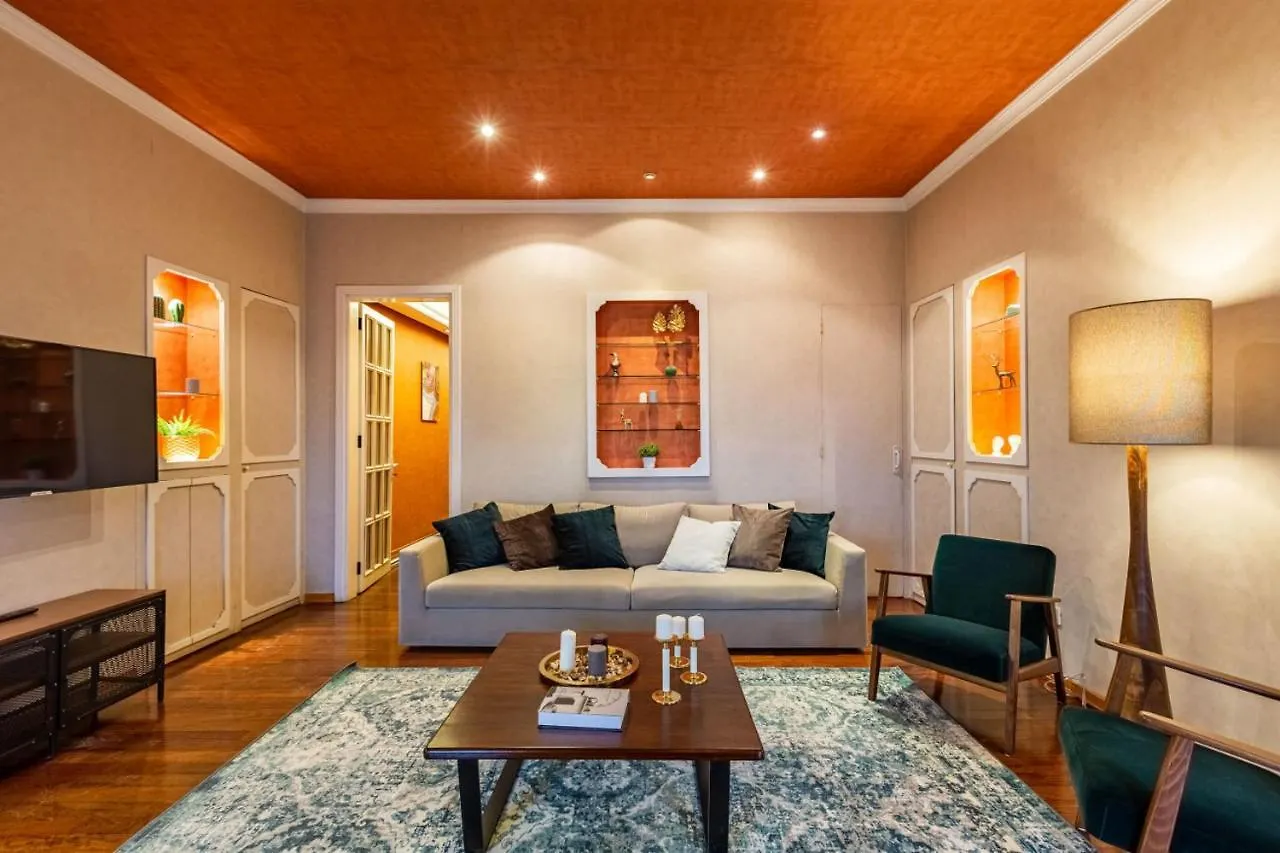 איסטמבול Enchanting Flat In Beyoglu With Bosphorus View דירה