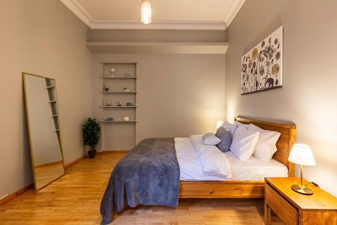 아파트 Enchanting Flat In Beyoglu With Bosphorus View 이스탄불 터키