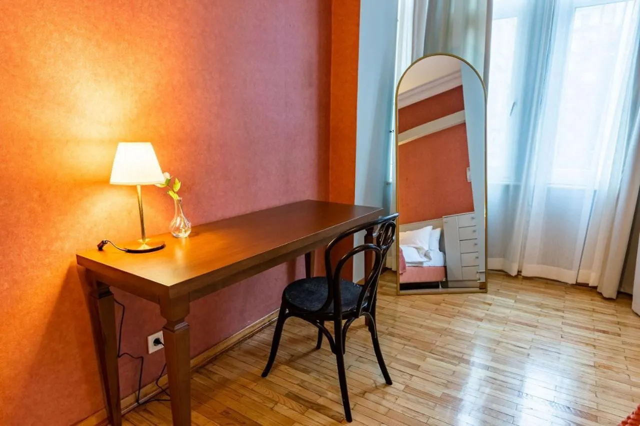 Enchanting Flat In Beyoglu With Bosphorus View 이스탄불 0*,